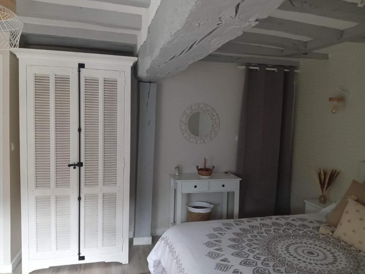 Chambre D'Hote Familiale De La Maison Bleue Lanvallay Экстерьер фото