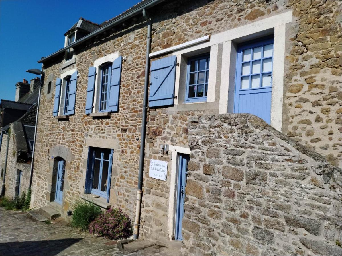 Chambre D'Hote Familiale De La Maison Bleue Lanvallay Экстерьер фото